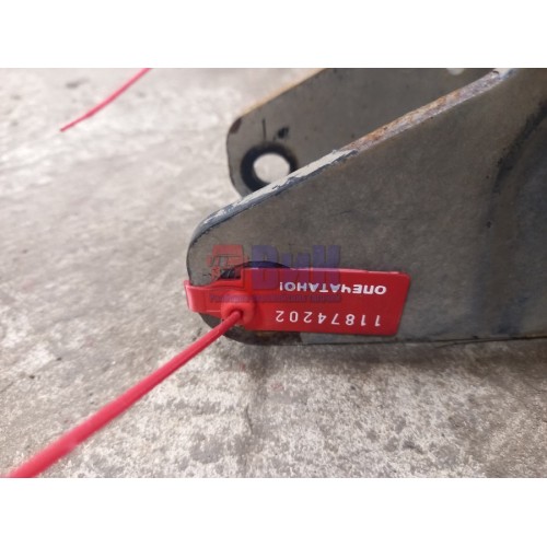 Кронштейн торсиона кабины MAN TGA 490369 ш.к. RH (202), -1