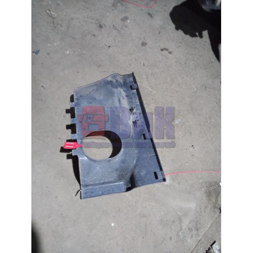 Накладка на подножку Scania 4 (верх) LH (082), 1390075-1