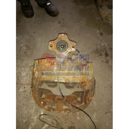 Суппорт передний Volvo RH (665), -1