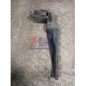 Кронштейн нижней подножки бампера Mercedes Actros 987958 RH (129)