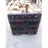 Ящик АКБ MAN (узкий) (009)