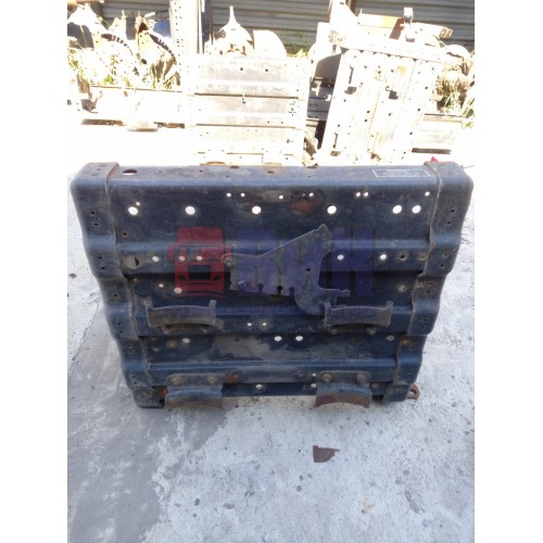 Ящик АКБ MAN (узкий) (008), 