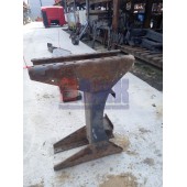 Траверса Renault Midr средняя (300)