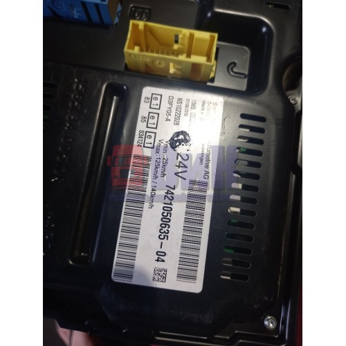 Панель приборов Renault Premium DXI-11 (323), 7421050635-3