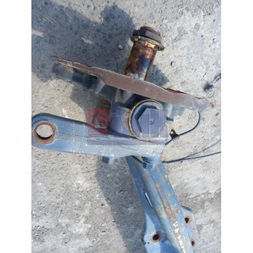 Балка передняя Volvo в сборе с цапфами D 68 (892), 00078015-3