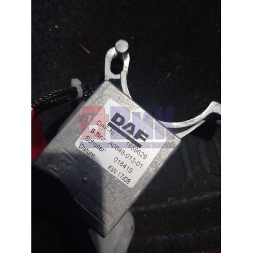 Подрулевой переключатель DAF 105 (ретарды) (108), 1659629-2