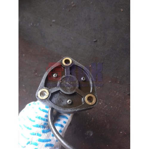 Датчик уровня масла Volvo D12/13 (478), 21042447-2