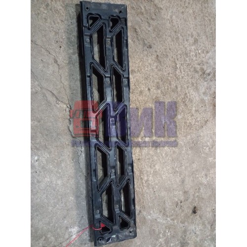 Подножка обслуживания Renault T460 001057 нижняя (970), 82295644-1