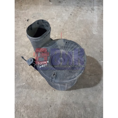 Корпус воздушного фильтра Renault T460 001057 в сборе с кроншт. (993), 21248263-3