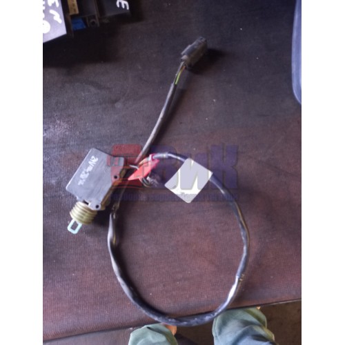 Доводчик замка двери Mercedes Actros 987958 RH (427), 993531894