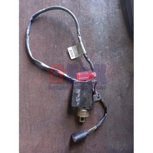 Доводчик замка двери Mercedes Actros 987958 LH (426), 993531893