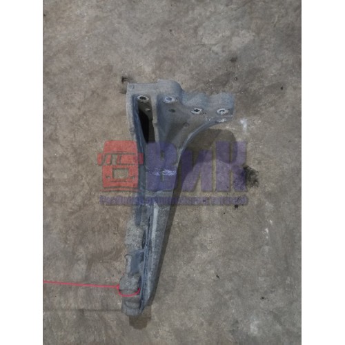 Кронштейн глушителя Renault T460 001057 задний (774), 21639760