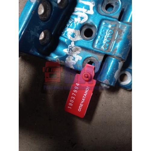 Петля двери Volvo верхняя RH (994), 20398136-1