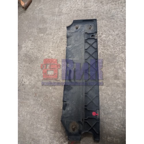 Накладка за кабину Mercedes Actros MP4 766412 пластиковая с деф. (333), 9615203822-3