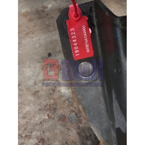 Кронштейн корпуса воздушного фильтра Mercedes Actros MP4 766412 в сборе (323), 9605283640-3