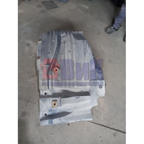 Подкрылок под кабину LH MAN у.к. (102), 