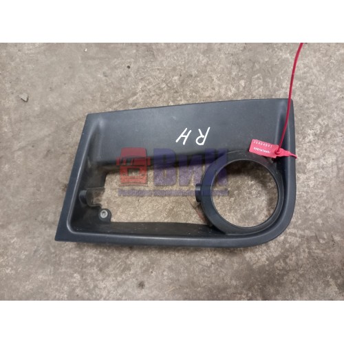 Рамка ПТФ (накладка ПТФ) Mercedes Actros MP4 766412 RH (997), 