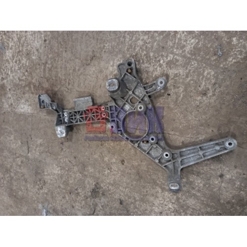 Кронштейн передней откидной подножки Mercedes Actros MP4 766412 RH (437), 9608850845-2