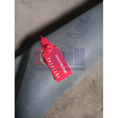 Накладка на стойку стекла Volvo FH внутренняя LH (243), 20546154-2