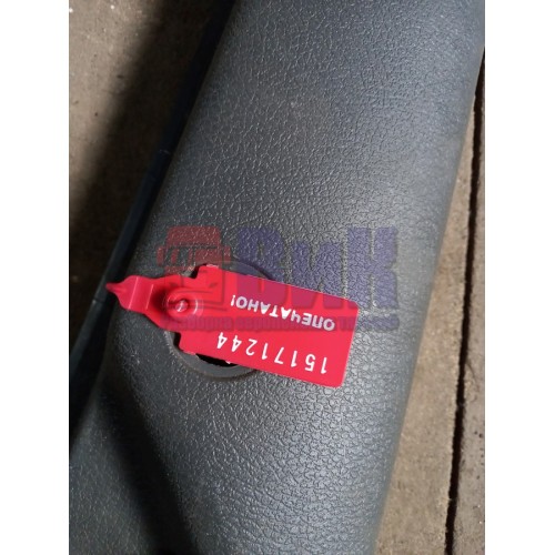 Накладка на стойку стекла Volvo FH внутренняя LH (244), 20760124-1