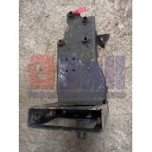 Кронштейн подножки нижней Mercedes Actros MP4 766412 LH (905)