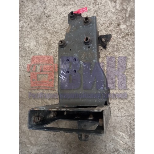 Кронштейн подножки нижней Mercedes Actros MP4 766412 LH (905), 9606601230