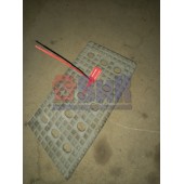 Накладка на подножку Iveco Stralis у.к. верхняя RH (102)