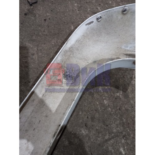 Накладка внешняя (наружняя) на лобовое стекло MAN н.к. деф. RH (022), 81624100060-2