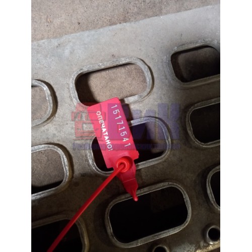 Накладка на подножку нижнюю Volvo FH 12 (541), -2