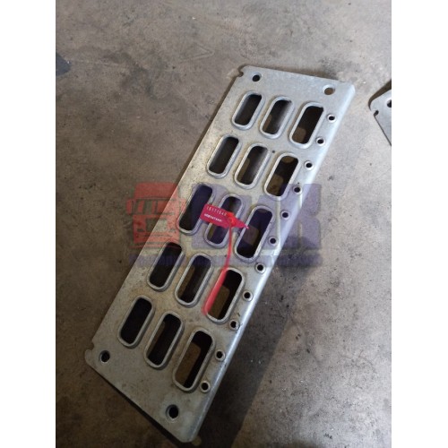 Накладка на подножку основную Volvo FH 12 верхняя (549), -2