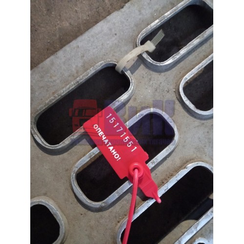 Накладка на подножку основную Volvo FH 12 верхняя (551), -1