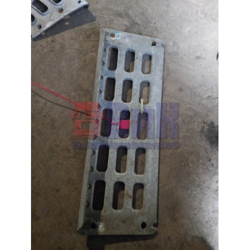 Накладка на подножку основную Volvo FH 12 верхняя (551), -2