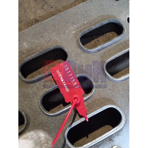 Накладка на подножку нижнюю Volvo FH 12 LH (557), -1