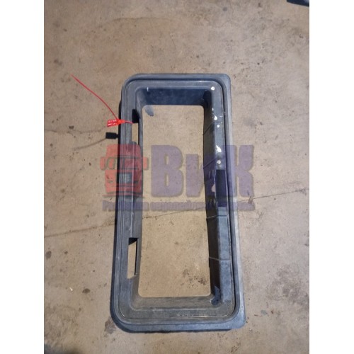 Рамка инструментального ящика Volvo FM (559), 8191540