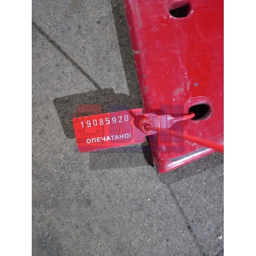 Накладка на стойку лобового стекла Iveco наружняя RH (920), -2