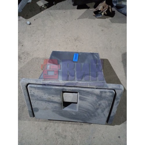 Бардачок Iveco (285), 504009820