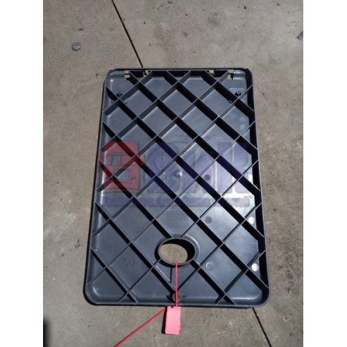 Крышка салонная Iveco (909), 504030784-2