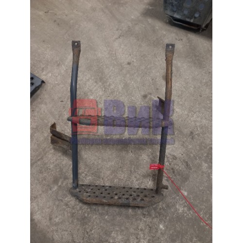 Лестница ящика АКБ Iveco stralis 393048 (569), 