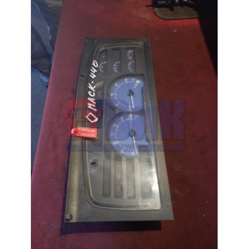 Панель приборов Renault MACK-440 (691), 