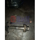 Спец.болт оси коромысло Iveco (639)
