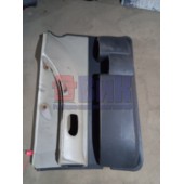 Обшивка (карта) двери Renault Magnum DXI RH (930)