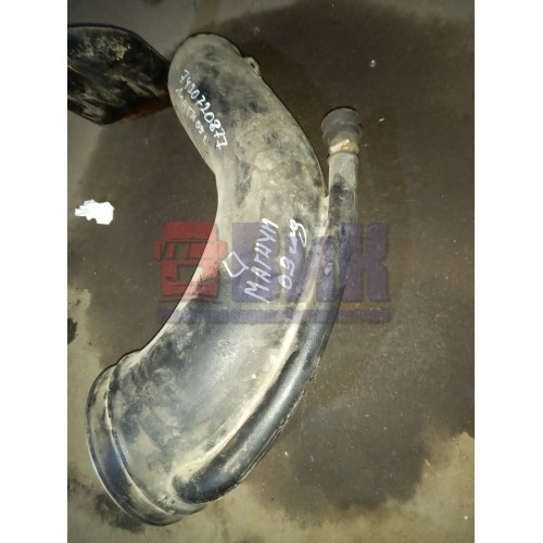 Патрубок воздушного фильтра Renault Magnum DXI (244), 7420720877-1