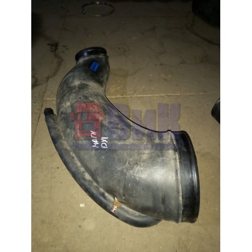 Патрубок воздушного фильтра Renault Magnum DXI (243), 7420720877