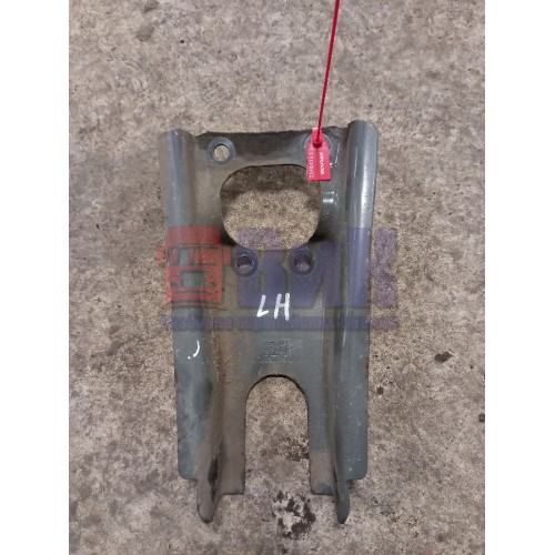 Кронштейн переднего амортизатора Volvo FH 138807 верхний LH (257) , 3197808