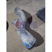 Патрубок воздушного фильтра Mercedes (205)