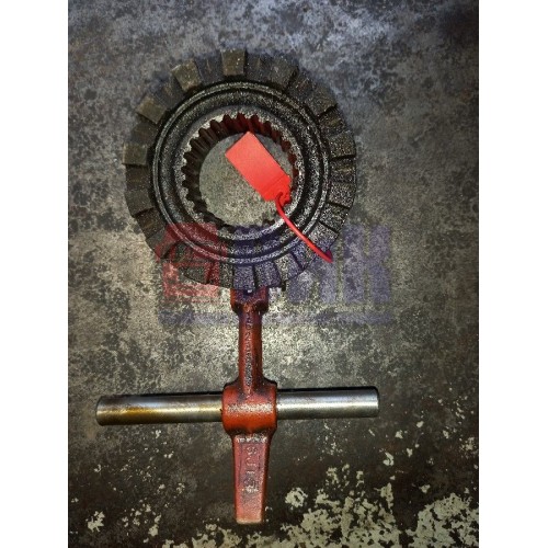 Вилка блокировки Volvo с шестерней 25 зуб. (157), 