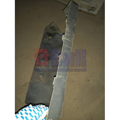 Накладка на полукрыло заднее Iveco передняя LH деф. (169), -3