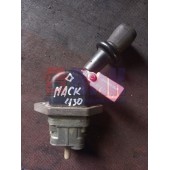 Кран ручного тормоза Renault Mack 430/440 (966)