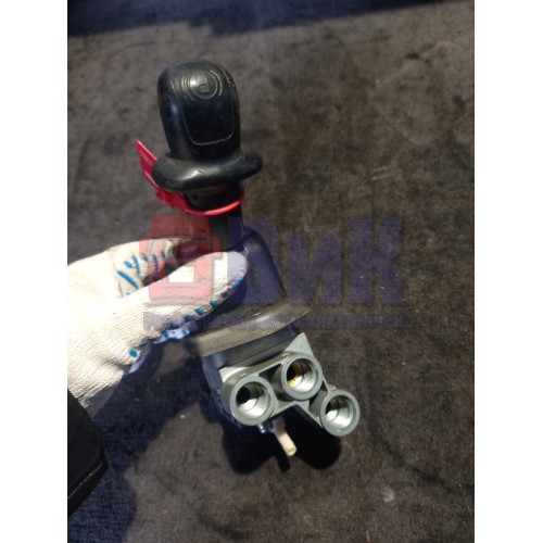 Кран ручного тормоза Renault DXI 11 Wabco (952), 9617231400-2