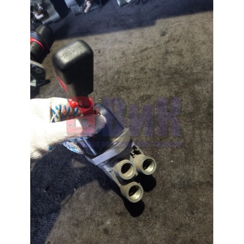 Кран ручного тормоза Renault DXI 11 (959), 5010422403-1